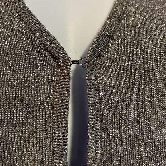 H&M Top - Picture 2 of 5